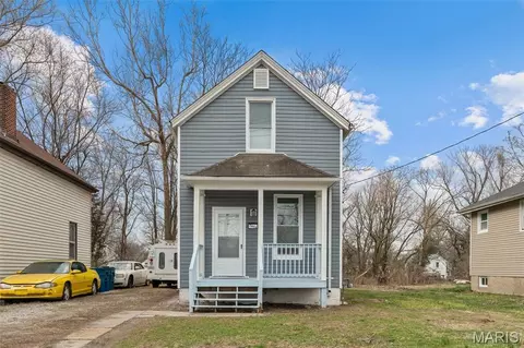 2026 Mclaran Ave, Jennings, MO 63136