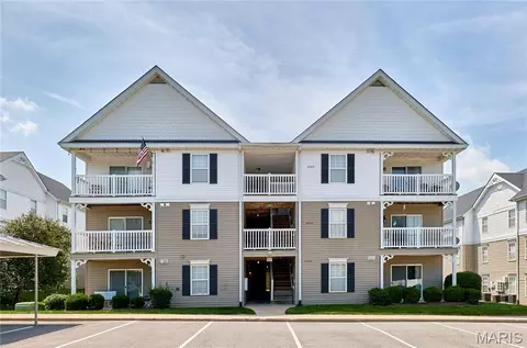 6103 Spring Creek Ln, O'fallon, MO 63368