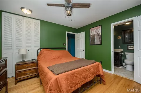 Bedroom - 28 James Ct, Ballwin, MO 63021 photo 1 of 3