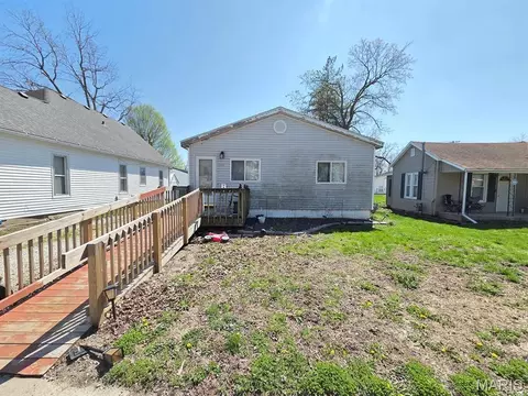 511 Madison St, Canton, MO 63435