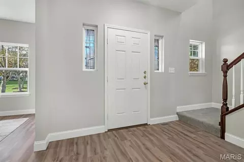 Entry Way - 572 Misty Mountain Dr, O'fallon, MO 63368 photo 1 of 2
