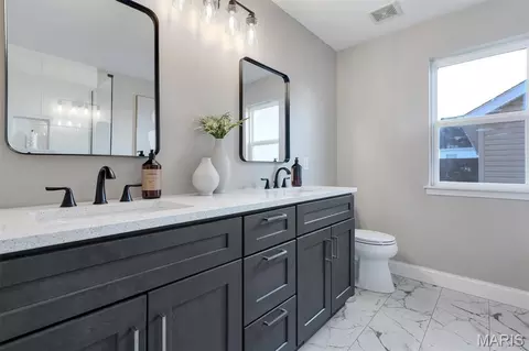 Bath - 572 Misty Mountain Dr, O'fallon, MO 63368 photo 2 of 4