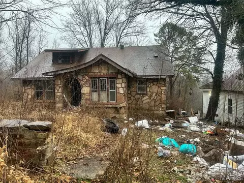 255 W 3rd St, Newburg, MO 65550