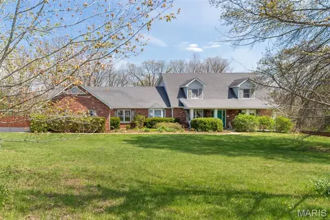 7916 Lyle Ln, Dittmer, MO 63023