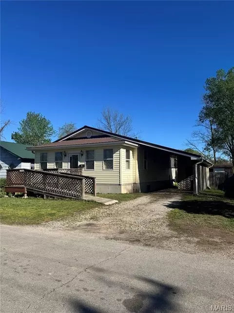 1033 Franklin St, Poplar Bluff, MO 63901