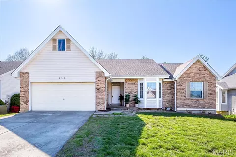337 Misty Valley Dr, Saint Peters, MO 63376
