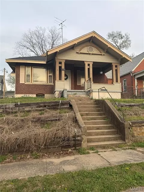 114 S Pacific St, Cape Girardeau, MO 63703