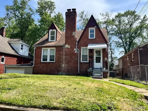 6740 Robbins Ave, Pagedale, MO 63133