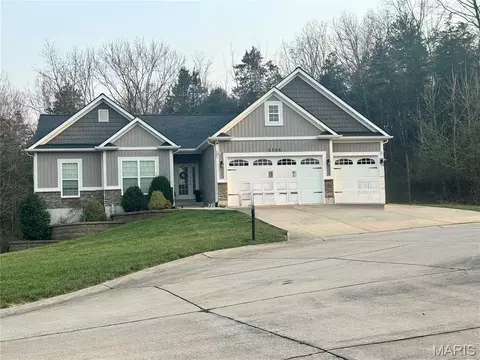 2705 Niagara Falls Ct, Festus, MO 63028