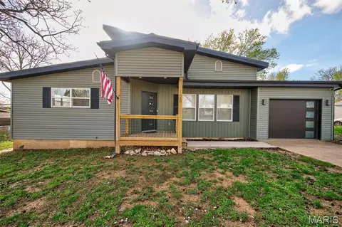 120 Preston St, Crocker, MO 65452