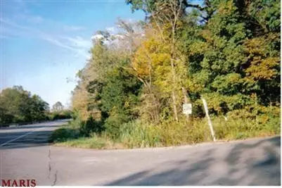 53 Highway E Dr, De Soto, MO 63020