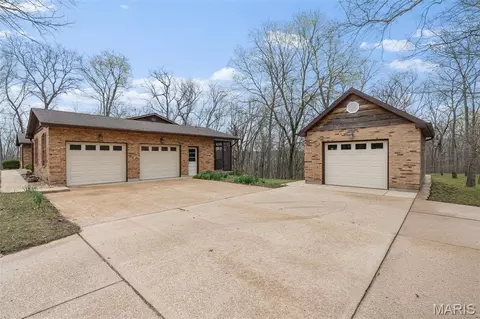 Exterior - 17 Stablestone Dr, Union, MO 63084 photo 8 of 10