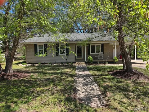 406 Broadway St, Sikeston, MO 63801