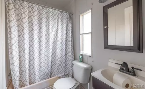 Bath - 12980 Canyon Rd, Dixon, MO 65459 photo 1 of 1