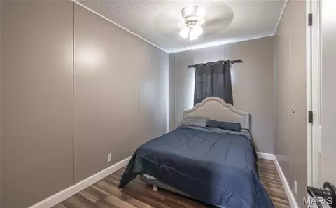 Bedroom - 12980 Canyon Rd, Dixon, MO 65459 photo 2 of 5