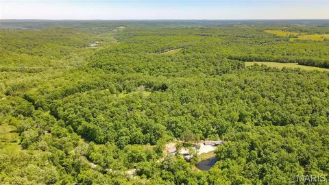 12980 Canyon Rd, Dixon, MO 65459