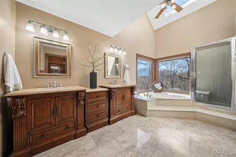 Bath - 1553 Ridge Rd, Wildwood, MO 63021 photo 1 of 5