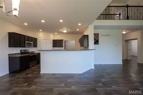 Entry Way - 468 Cass Dr, Troy, MO 63379 photo 1 of 8
