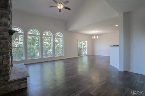 Living - 468 Cass Dr, Troy, MO 63379 photo 4 of 5