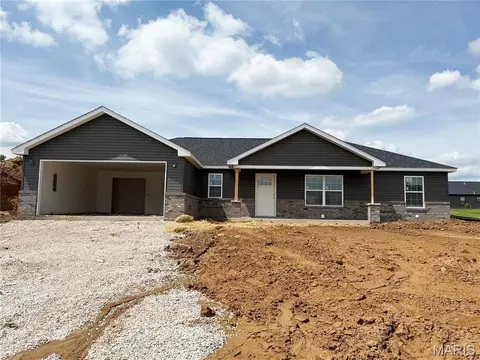 4004 Bishop Ct, Jackson, MO 63755