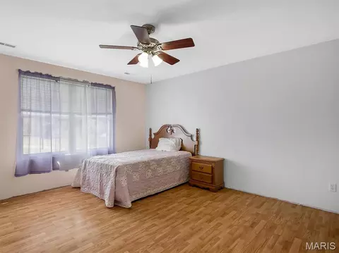 Bedroom - 763 Eagles View Ln, Saint Clair, MO 63077 photo 5 of 7