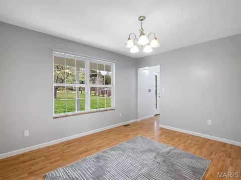 Living - 763 Eagles View Ln, Saint Clair, MO 63077 photo 2 of 5