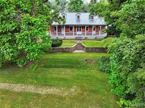 Exterior - 205 E 8th St, Hermann, MO 65041 photo 6 of 37