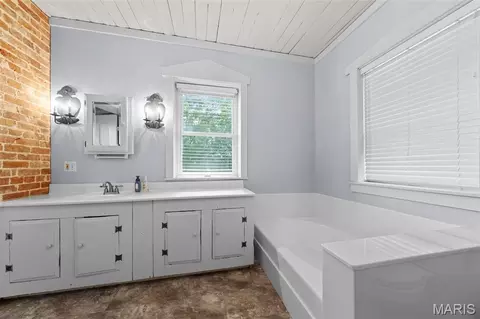 Bath - 205 E 8th St, Hermann, MO 65041 photo 1 of 4