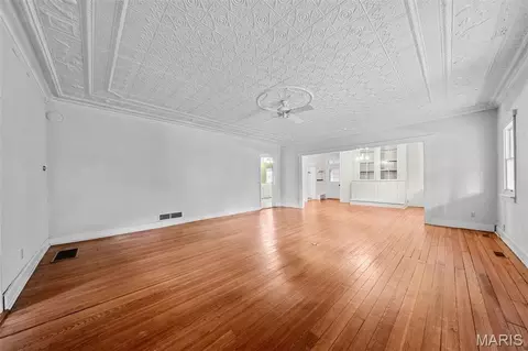 Living - 205 E 8th St, Hermann, MO 65041 photo 4 of 5