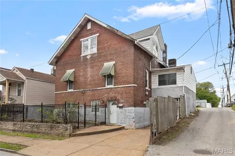 1719 Edwards St, Saint Louis, MO 63110
