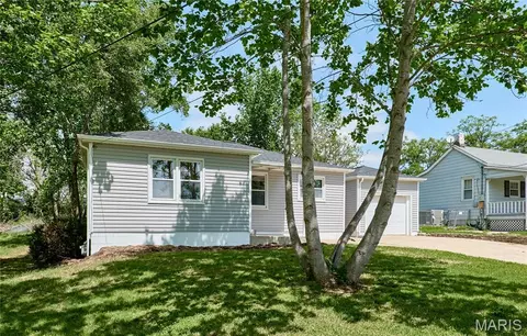 385 Annie Ave, Troy, MO 63379