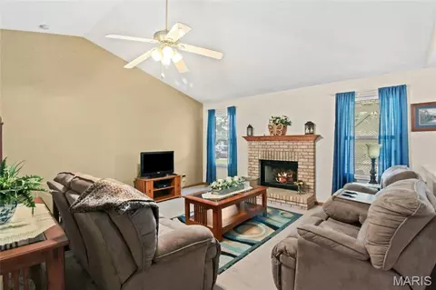 Other - 8 Knoll Ridge Ct, O'fallon, MO 63368 photo 4 of 19