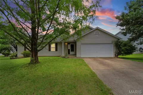Exterior - 8 Knoll Ridge Ct, O'fallon, MO 63368 photo 14 of 14