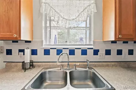 Kitchen - 8 Knoll Ridge Ct, O'fallon, MO 63368 photo 3 of 6
