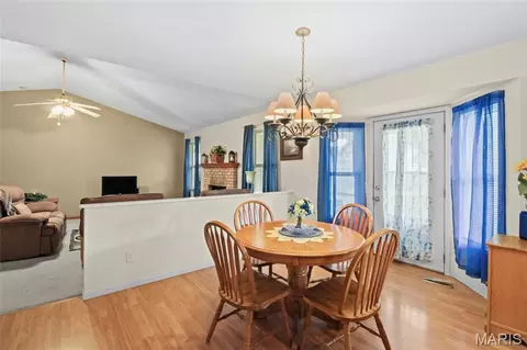Dining - 8 Knoll Ridge Ct, O'fallon, MO 63368 photo 1 of 5