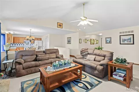 Living - 8 Knoll Ridge Ct, O'fallon, MO 63368 photo 1 of 2
