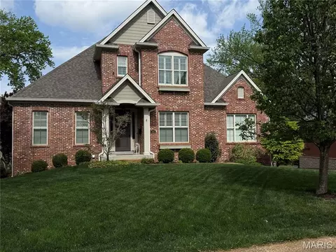 205 Brighton Way, Clayton, MO 63105
