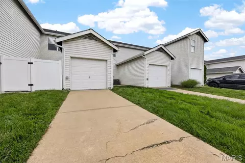 821 Brookmead Dr, O'fallon, MO 63366 photo 29