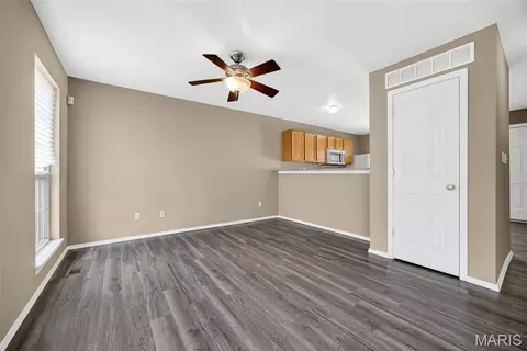 821 Brookmead Dr, O'fallon, MO 63366 photo 3