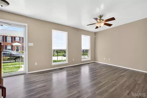 821 Brookmead Dr, O'fallon, MO 63366 photo 5