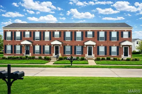 821 Brookmead Dr, O'fallon, MO 63366