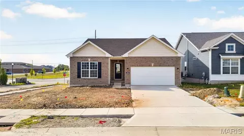 Exterior - 106 River Wind Dr, Saint Charles, MO 63301 photo 3 of 9