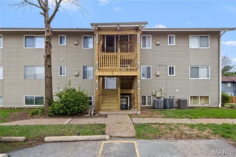 2031 Gascony Parc Dr #2031, Lake Saint Louis, MO 63367