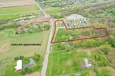 2202 N Bluff Rd, Glen Carbon, IL 62034