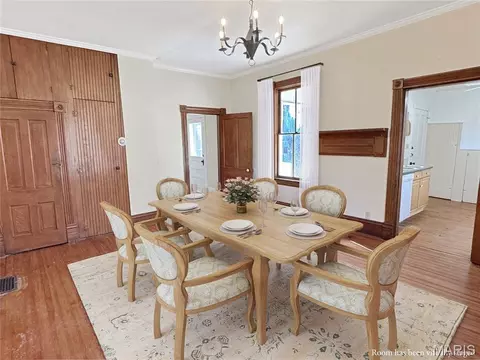 Dining - 1933 4 Mile Rd, Washington, MO 63090 photo 2 of 4