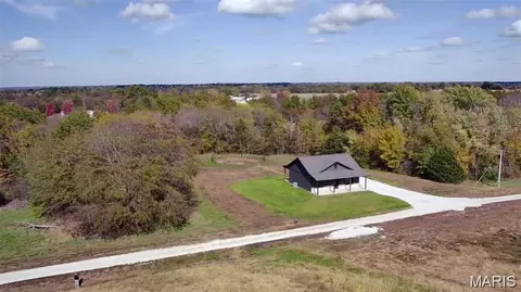 17582 Monroe Rd 675, Perry, MO 63462