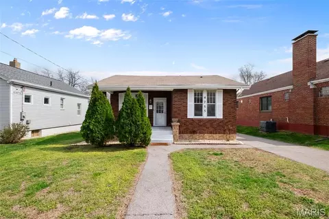 4755 Seibert Ave, Saint Louis, MO 63123