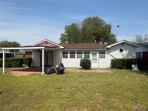 Exterior - 1105 Peach St, Kennett, MO 63857 photo 1 of 2