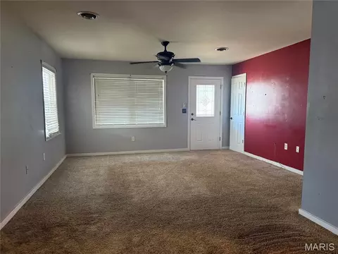 Living - 1105 Peach St, Kennett, MO 63857 photo 1 of 5