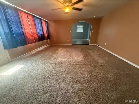 Living - 1105 Peach St, Kennett, MO 63857 photo 5 of 5
